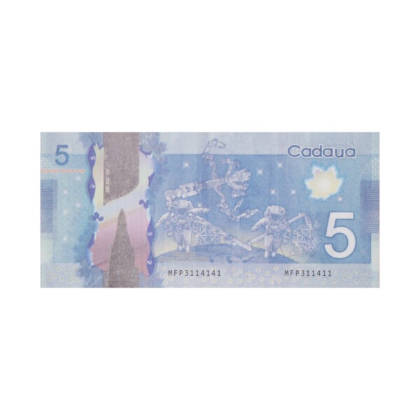 5 Canadian dollars prop money stack